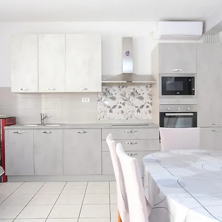 公寓 With Parking Space Grebastica, Sibenik - 11301 *