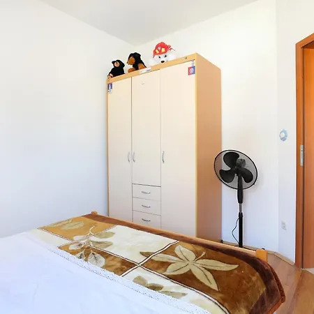 Apartment With Parking Space Grebastica, - 11301 Sibenik