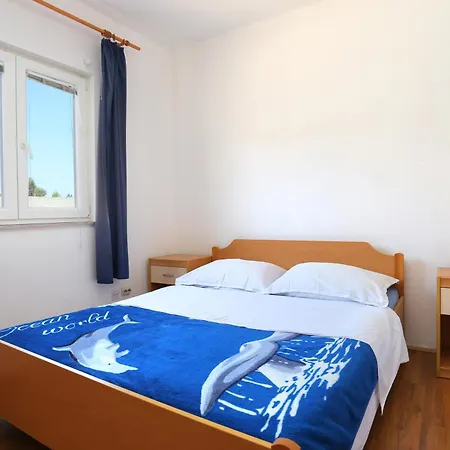Apartment With Parking Space Grebastica, - 11301