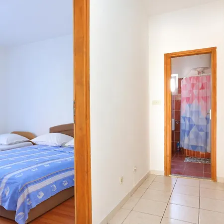 With Parking Space Grebastica, - 11301 Apartment Sibenik