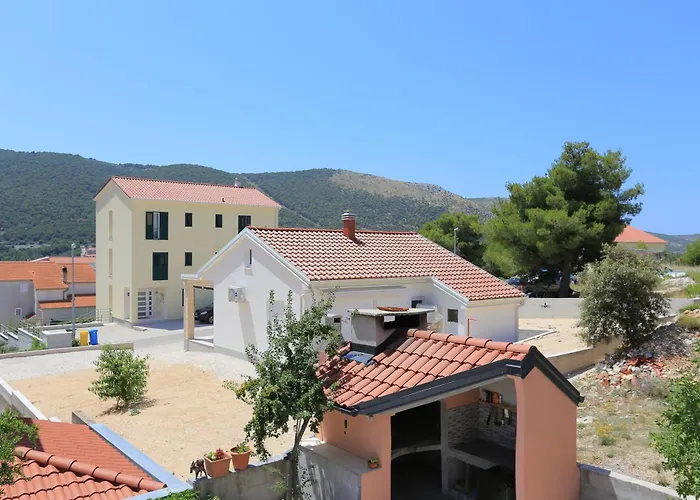 With Parking Space Grebastica, Sibenik - 11301 Апартаменты *