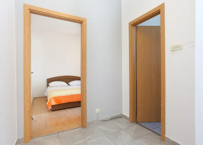 Апартаменты With Parking Space Grebastica, Sibenik - 11301