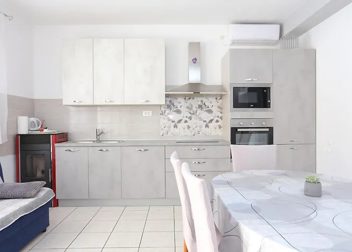 Апартаменты With Parking Space Grebastica, Sibenik - 11301 *