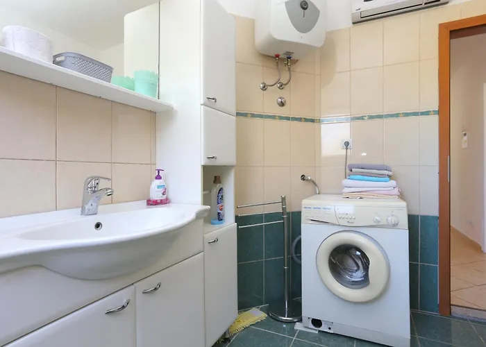 With Parking Space Grebastica, Sibenik - 11301 *