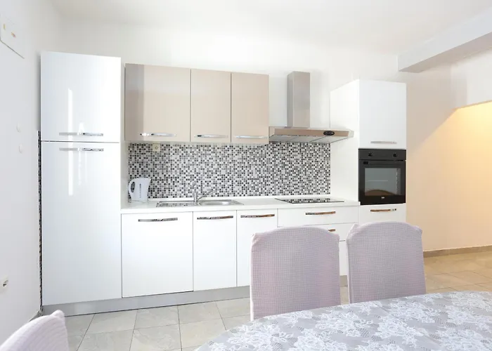 With Parking Space Grebastica, Sibenik - 11301 * 希贝尼克