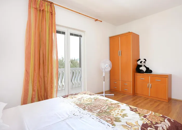 With Parking Space Grebastica, Sibenik - 11301 希贝尼克